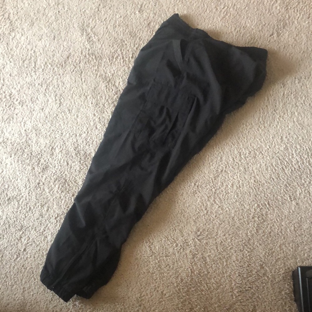 High-Waisted StretchTech Mesh-Lined Jogger Cargo